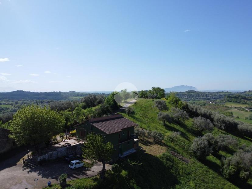 Casa indipendente in Via Collemario 2, Montebuono — foto 2 di 5