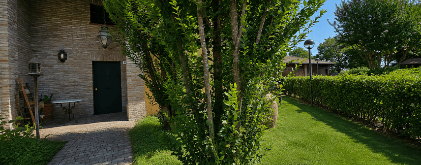Villa bifamiliare in Stradello Bernarda 85, Modena — foto 5 di 5