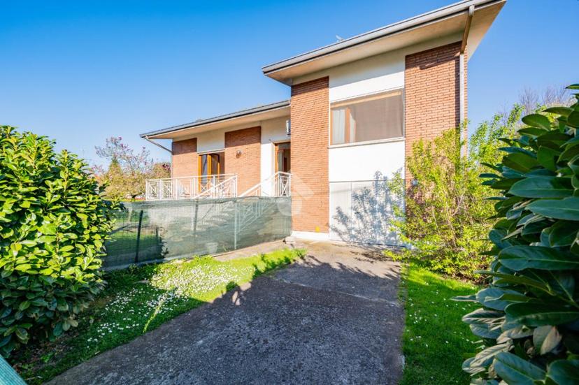 Villa in Via Arturo Toscanini 1, Moglia — foto 5 di 5