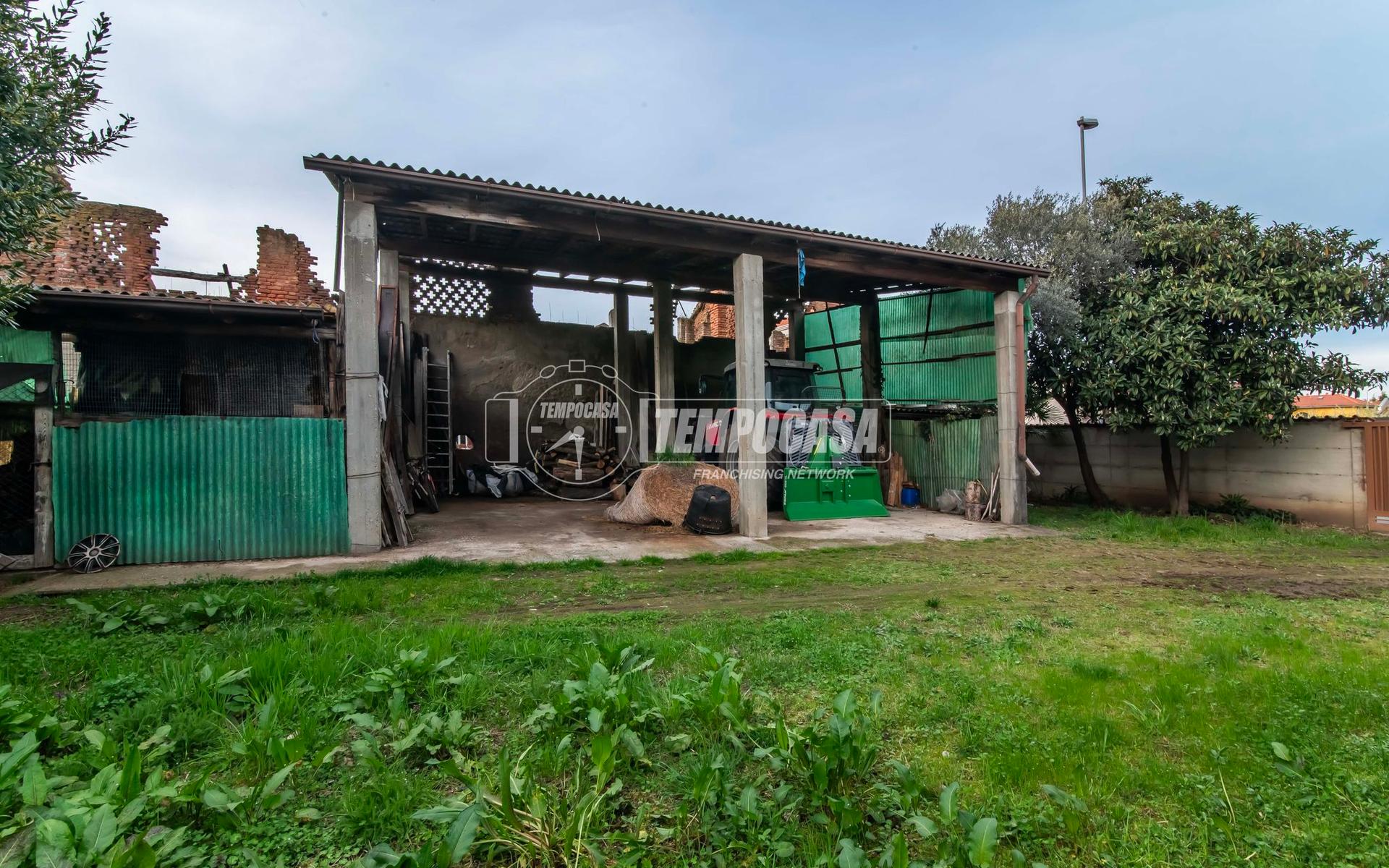 Rustico in Via IV Novembre 37, Solbiate Olona