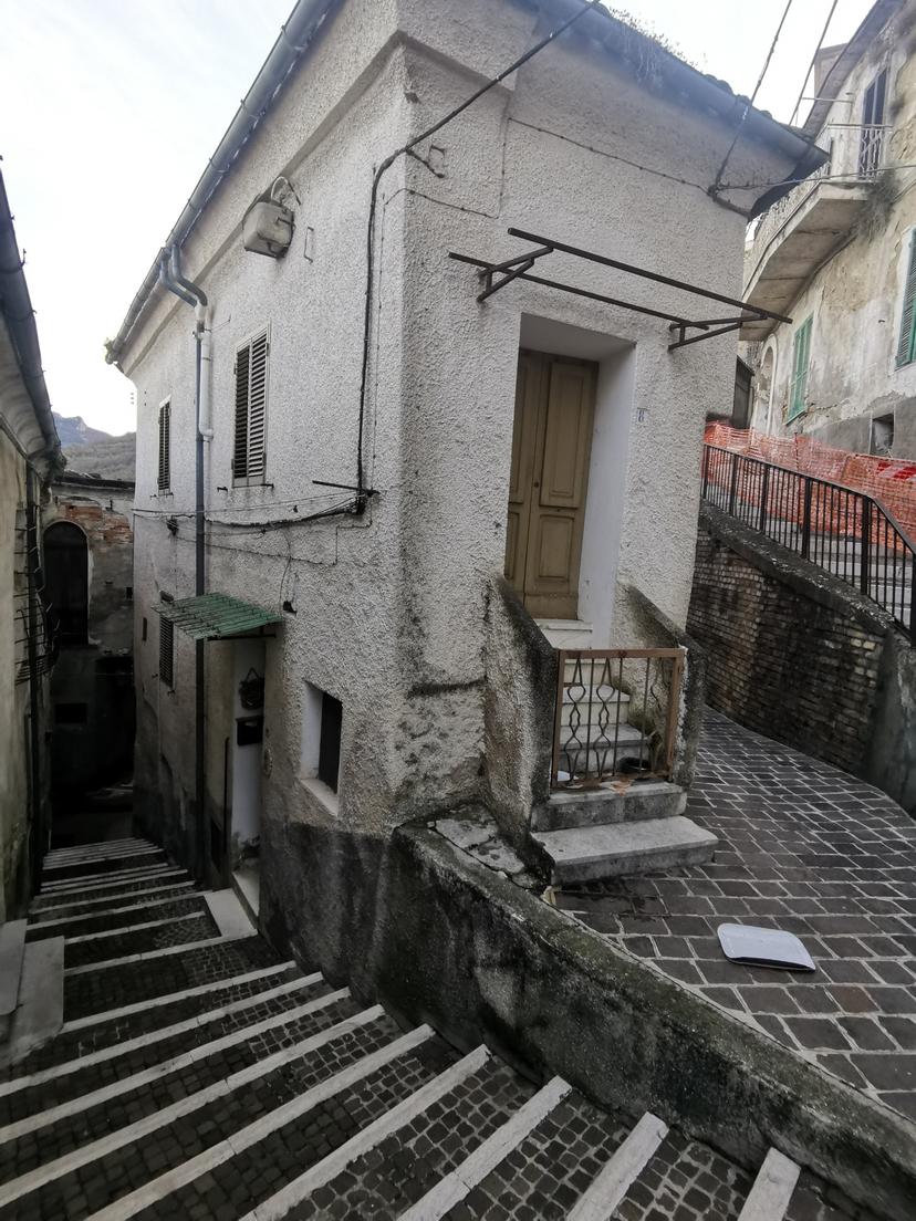 Casa indipendente in Via San Rocco, Farindola — foto 4 di 5