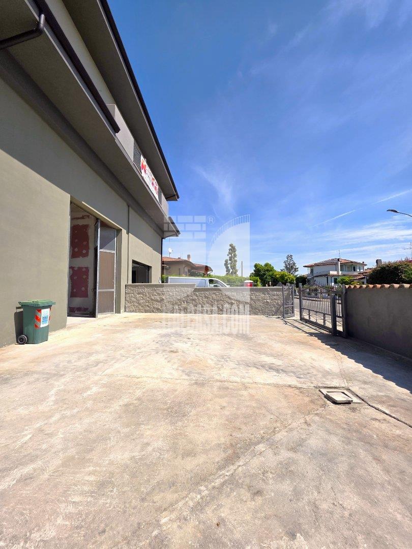 Loft in Via Pisacane, Curtatone — foto 3 di 5