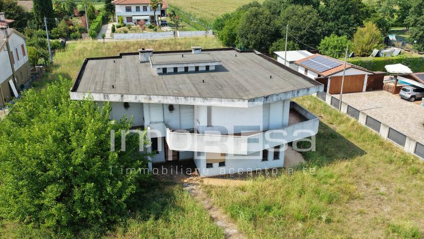Casa indipendente in Via  Brenta 24, San Martino di Lupari