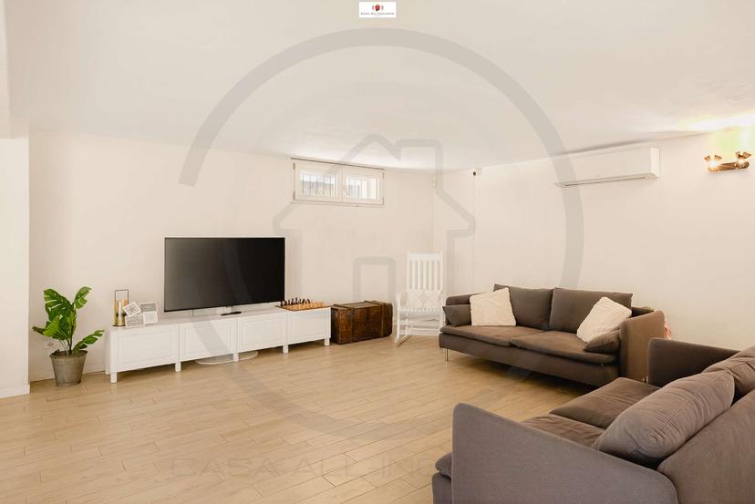 Villa unifamiliare in Via Fratelli Cairoli, Rho — foto 2 di 5