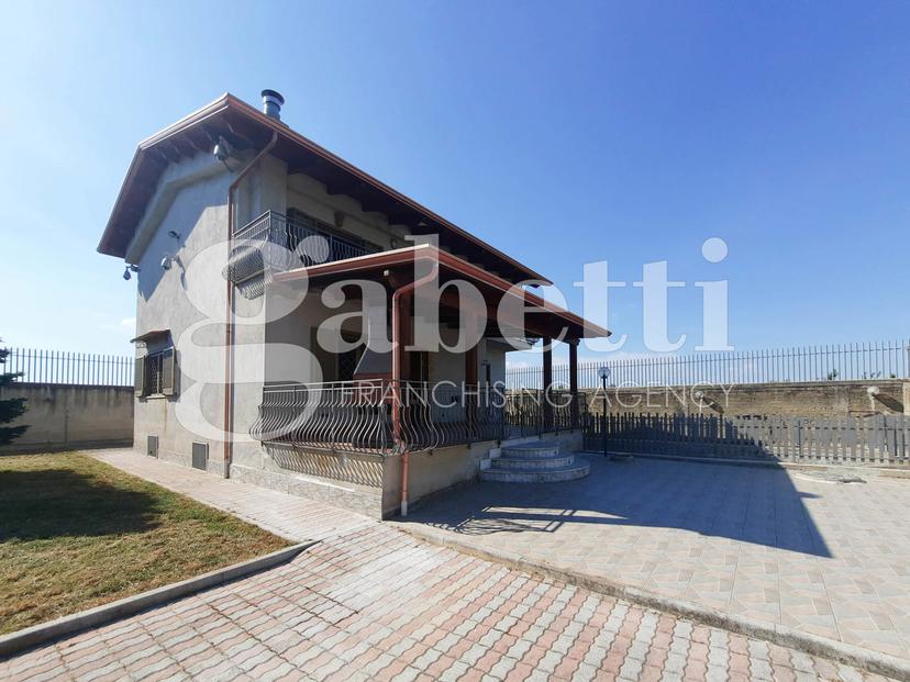 Villa in Via Torre Scafati Snc, Giugliano in Campania — foto 3 di 5