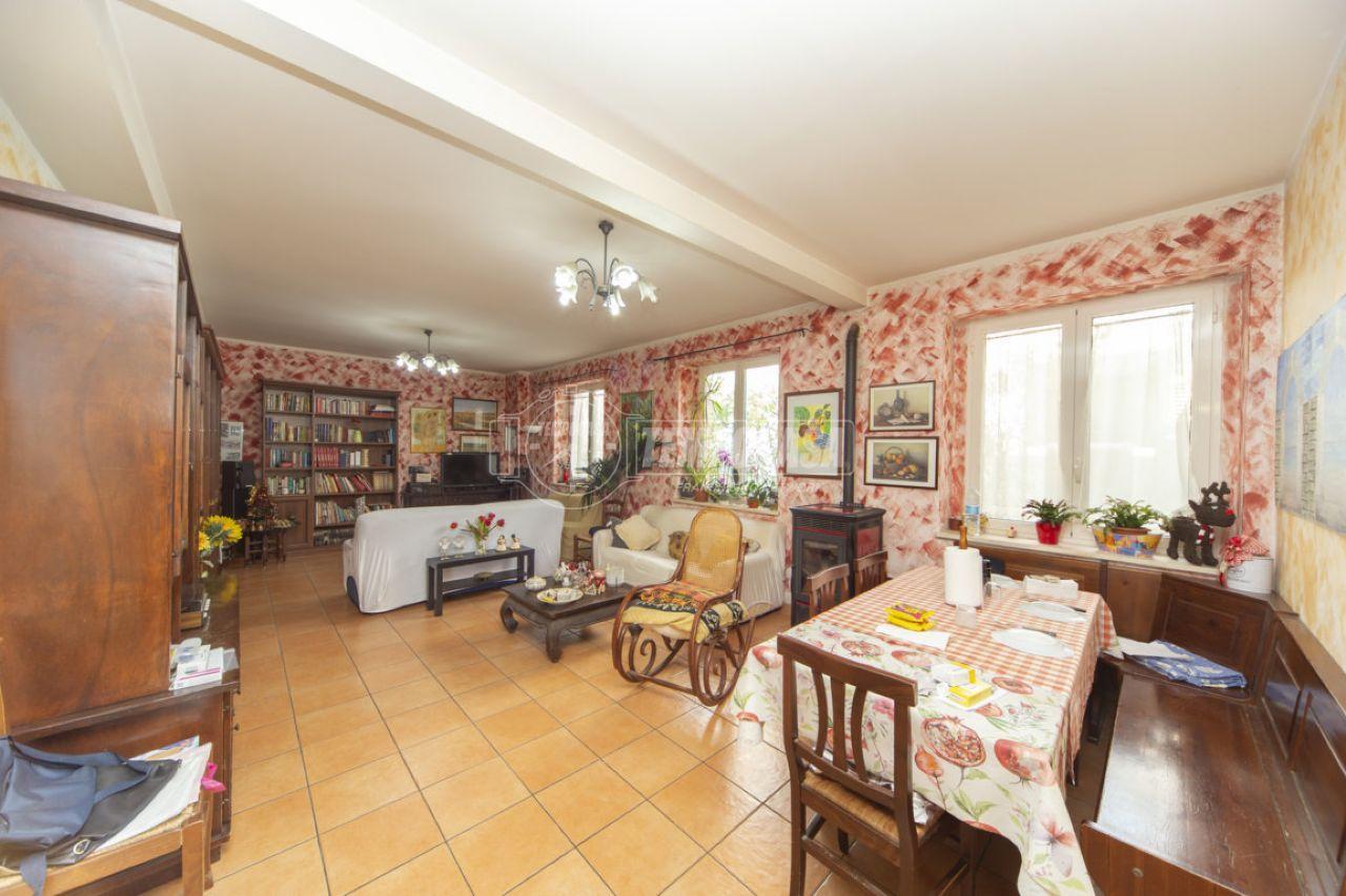Casa indipendente in Via dei Pittori 20, Deruta