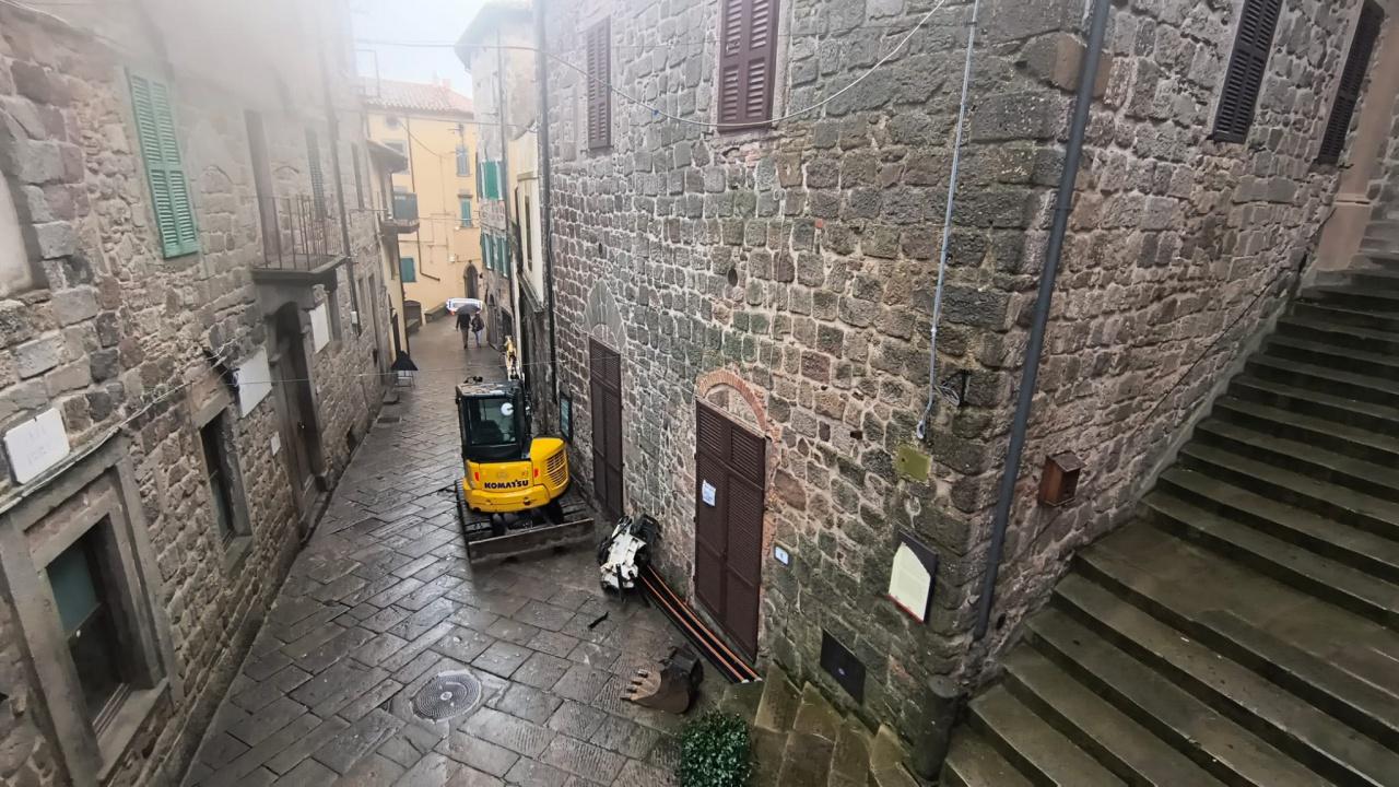 Casa indipendente in P.Garibaldi, Piancastagnaio
