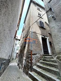 Villa a schiera, Premana