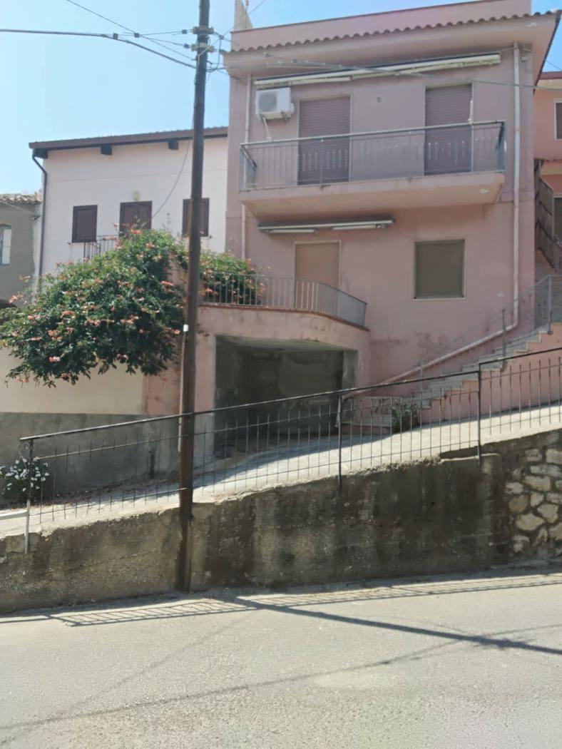 Casa indipendente in Via Demetra 19, Motta San Giovanni — foto 4 di 5