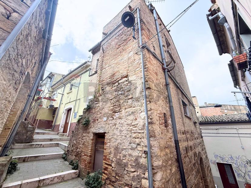 Trilocale in Vico V Duomo 11, Biccari — foto 5 di 5