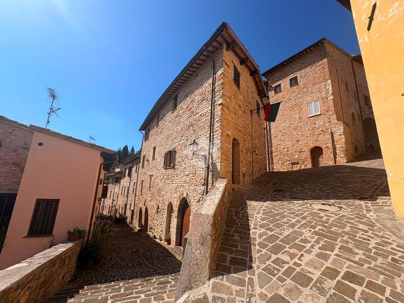 Casa indipendente in Via Tullio Pontani 21, Nocera Umbra — foto 3 di 5