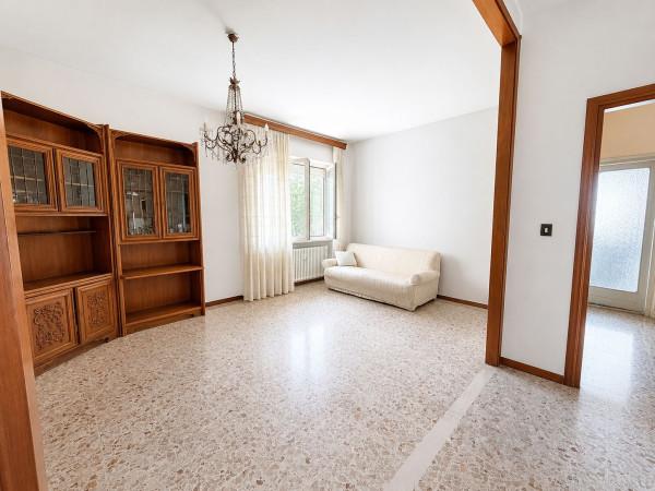 Appartamento in Via Trino, Vercelli