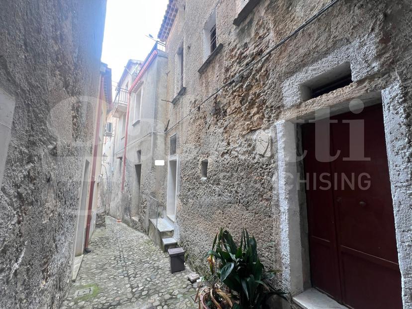 Casa indipendente in Via Risorgimento Vico I 1, Fiumefreddo Bruzio — foto 2 di 5