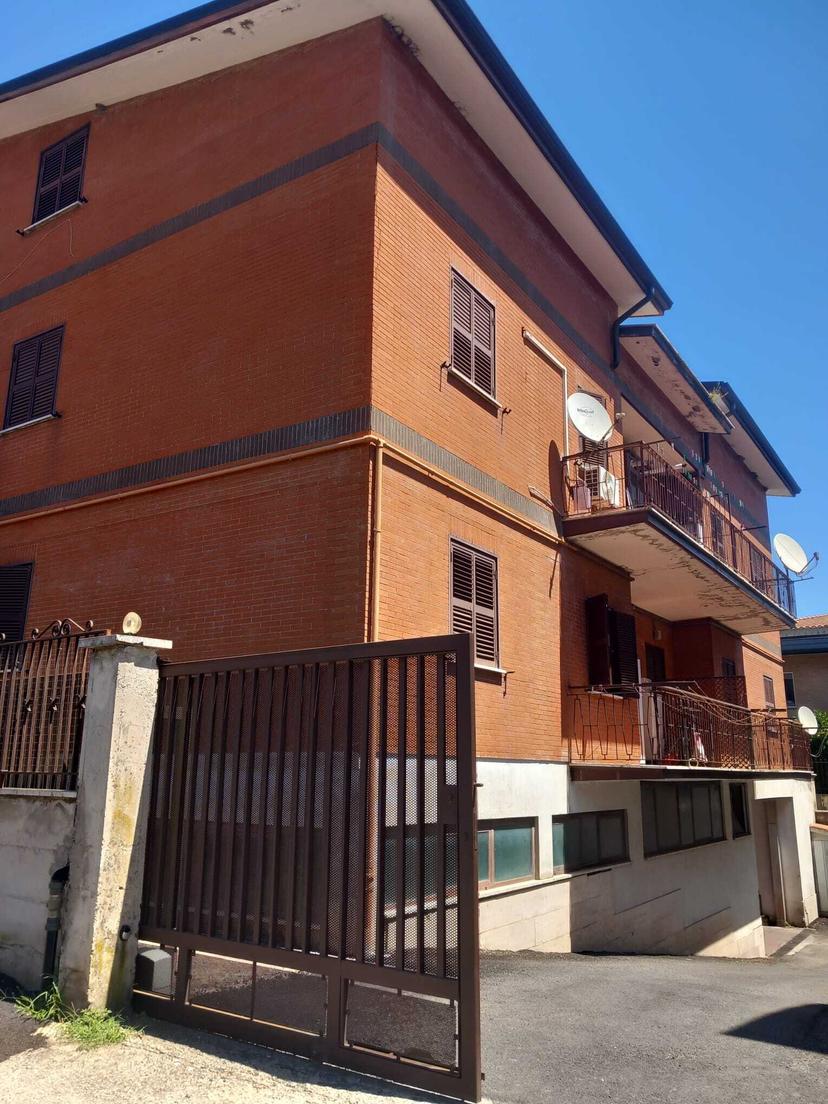 Attico in Via degli Acquedotti 4, Tivoli — foto 4 di 5