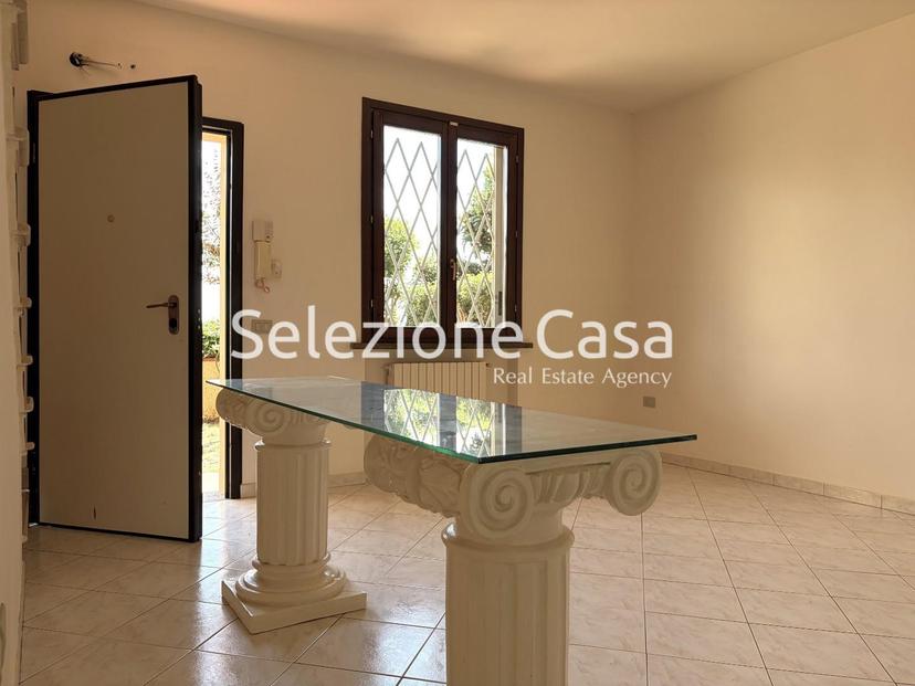 Villa a schiera, Pontedera