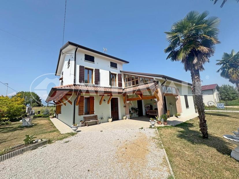 Casa indipendente in Via Cittanova d'Istria 4, San Quirino — foto 2 di 5