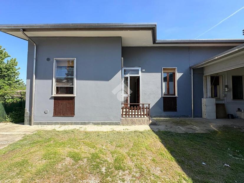 Villa in Via dell'Artigianato 15, Suzzara — foto 5 di 5