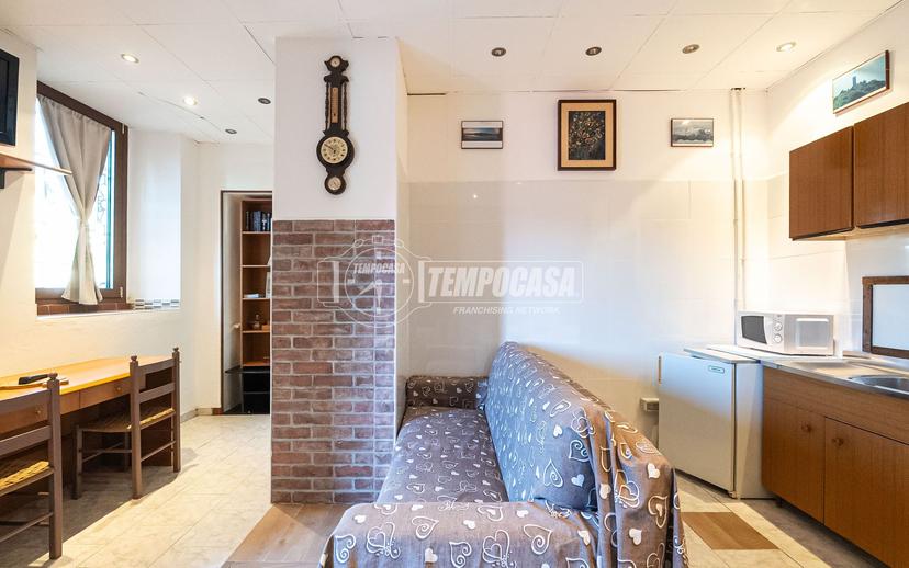 Monolocale in Viale Ortelli 1, Anzano del Parco — foto 2 di 5