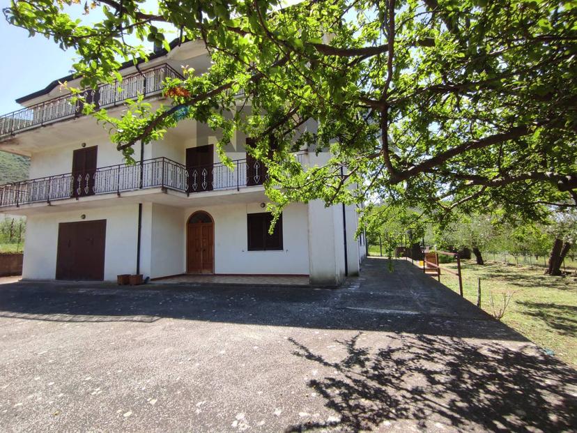 Casa indipendente, Forchia — foto 2 di 5