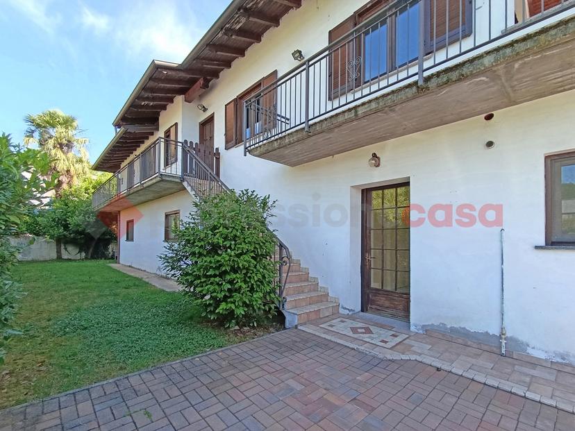 Villa in Via Borgomanero, Paruzzaro — foto 3 di 5