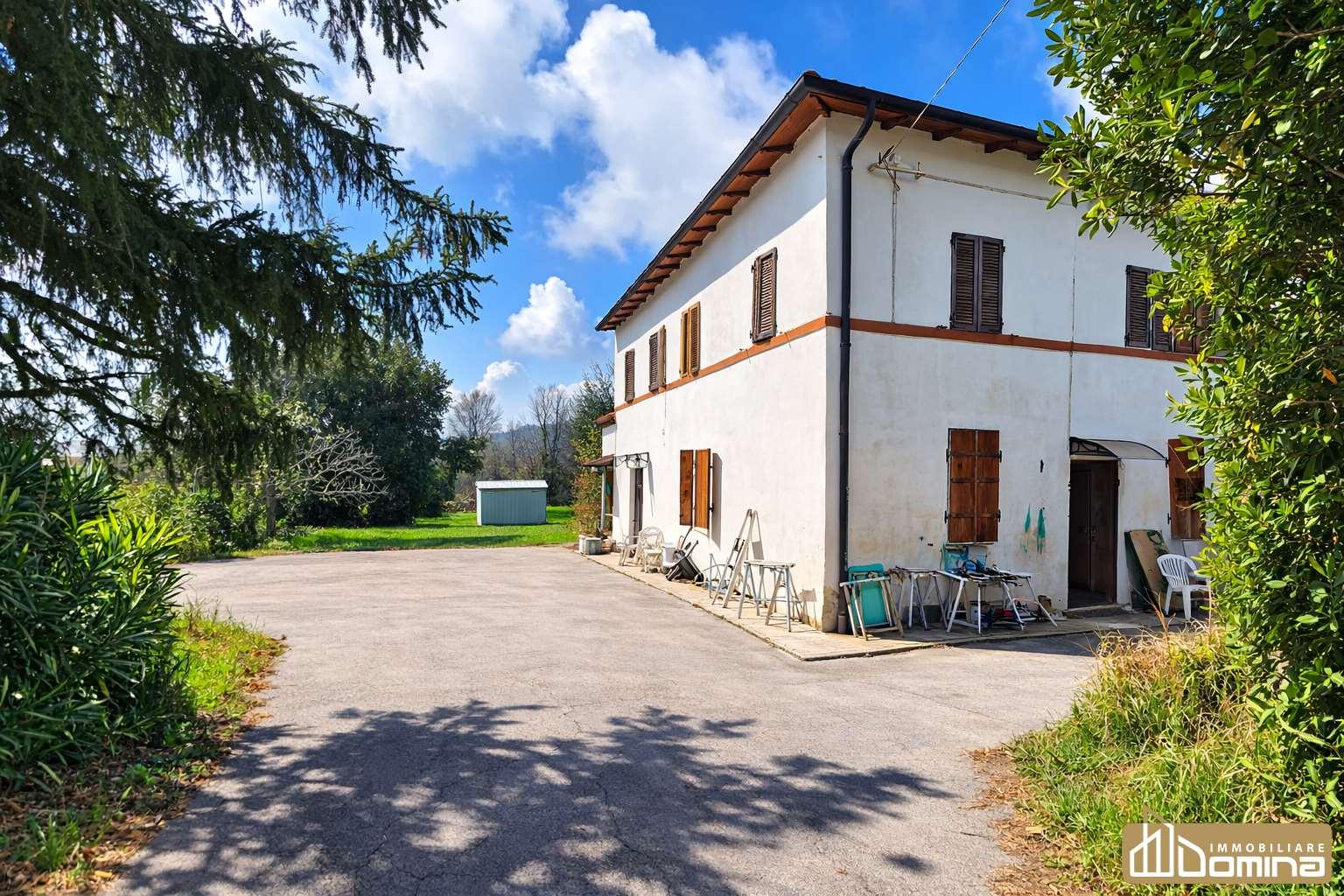 Casa indipendente in Via del Golfo, Ancona
