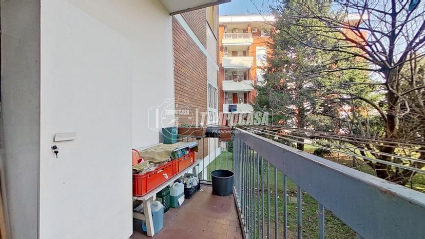 Trilocale in Via Monte Grappa, Brugherio — foto 2 di 5