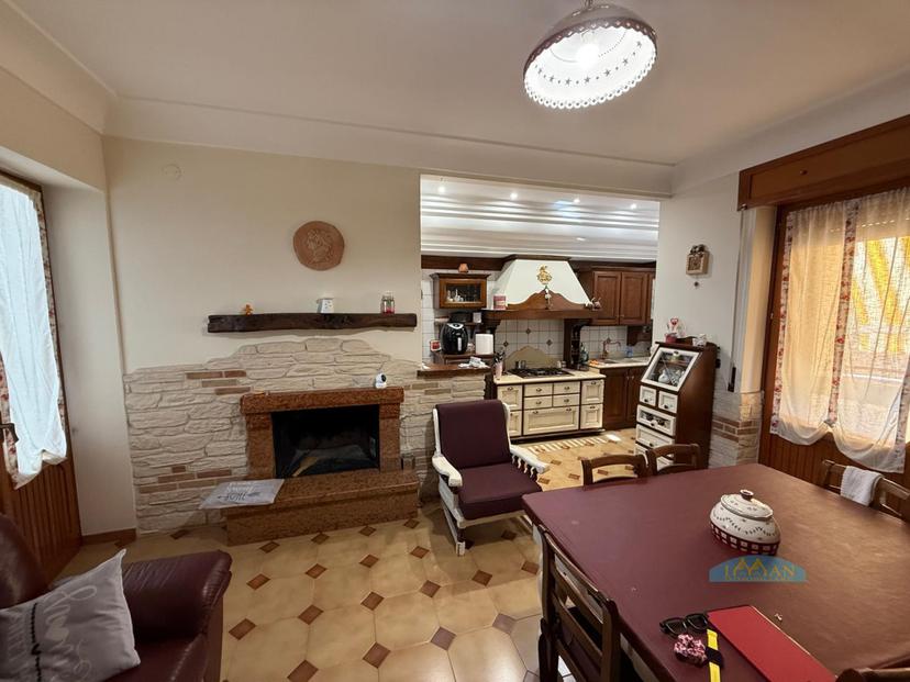 Quadrilocale in Via Virgilio, Villa Castelli — foto 4 di 5