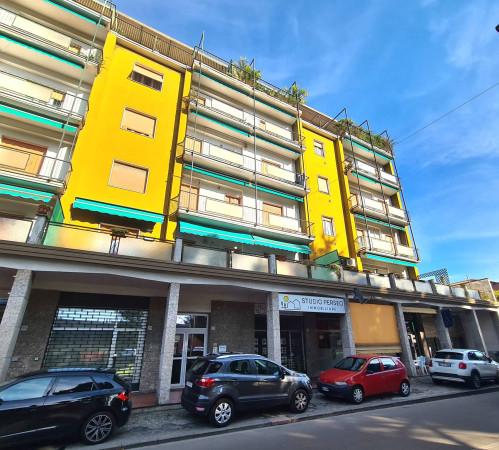 Trilocale in Via Alessandro Manzoni 54, Canegrate — foto 2 di 5