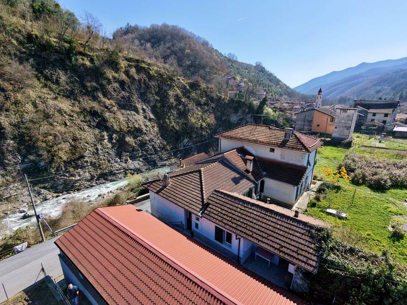 Appartamento in Strada Provinciale 3 83, Pornassio — foto 2 di 5