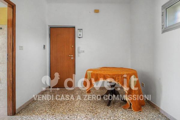 Monolocale in Viale Liguria 62, Taranto