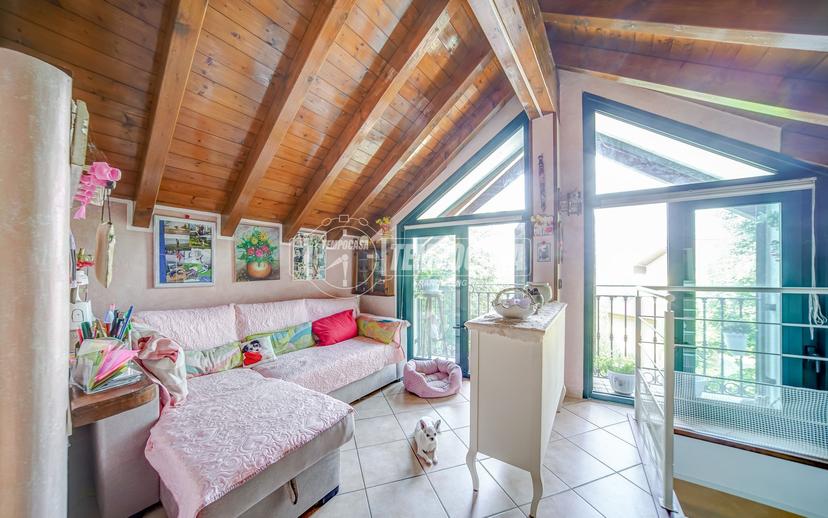 Villa in Via Giuseppe Mazzini 36/B, Biandronno — foto 4 di 5