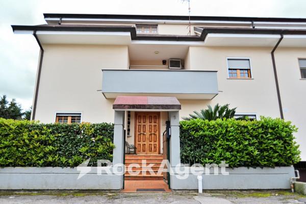 Villa bifamiliare in Via Ombrone 5, Latina — foto 4 di 5