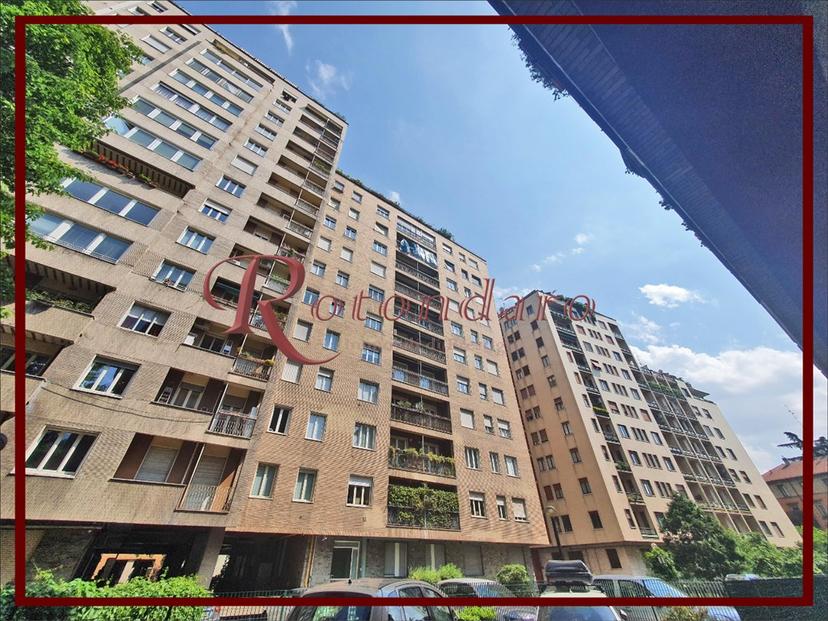 Trilocale in Corso Magenta, Milano
