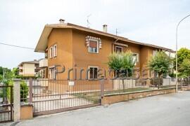 Appartamento in Via 25 Aprile 3, Caldiero — foto 2 di 5