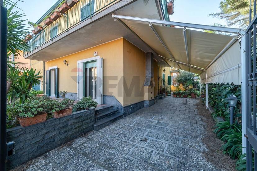 Villa in Vicolo degli Aranci 11, Tremestieri Etneo — foto 2 di 5