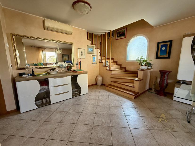 Villa in Via dei Pesci, Latisana — foto 4 di 5