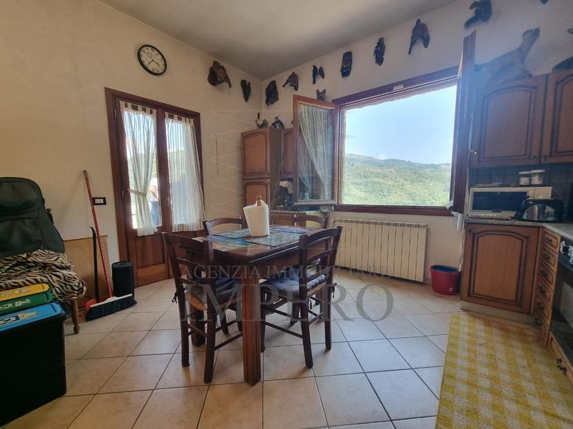 Villa in Sp68 4, Dolceacqua — foto 3 di 5