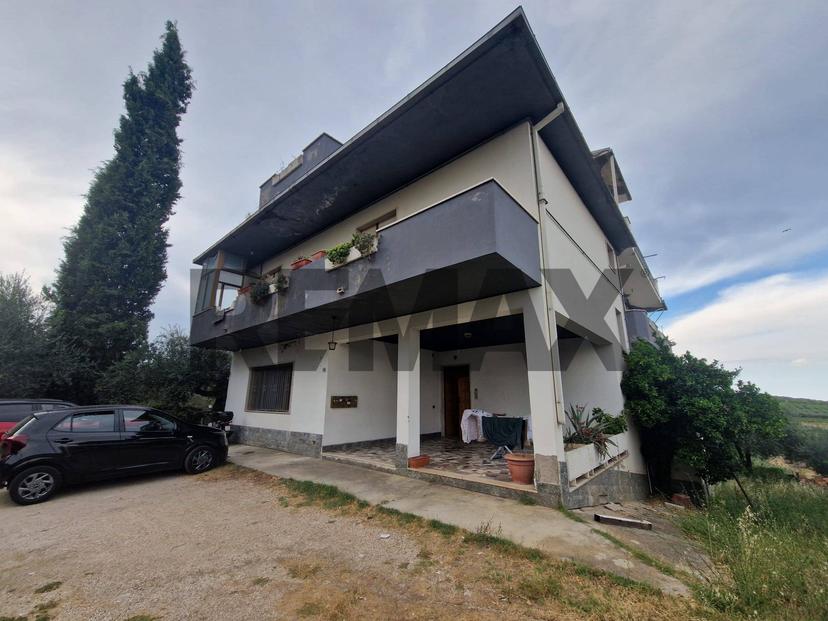 Casa indipendente in Viale dei Pini 73, Collecorvino — foto 5 di 5