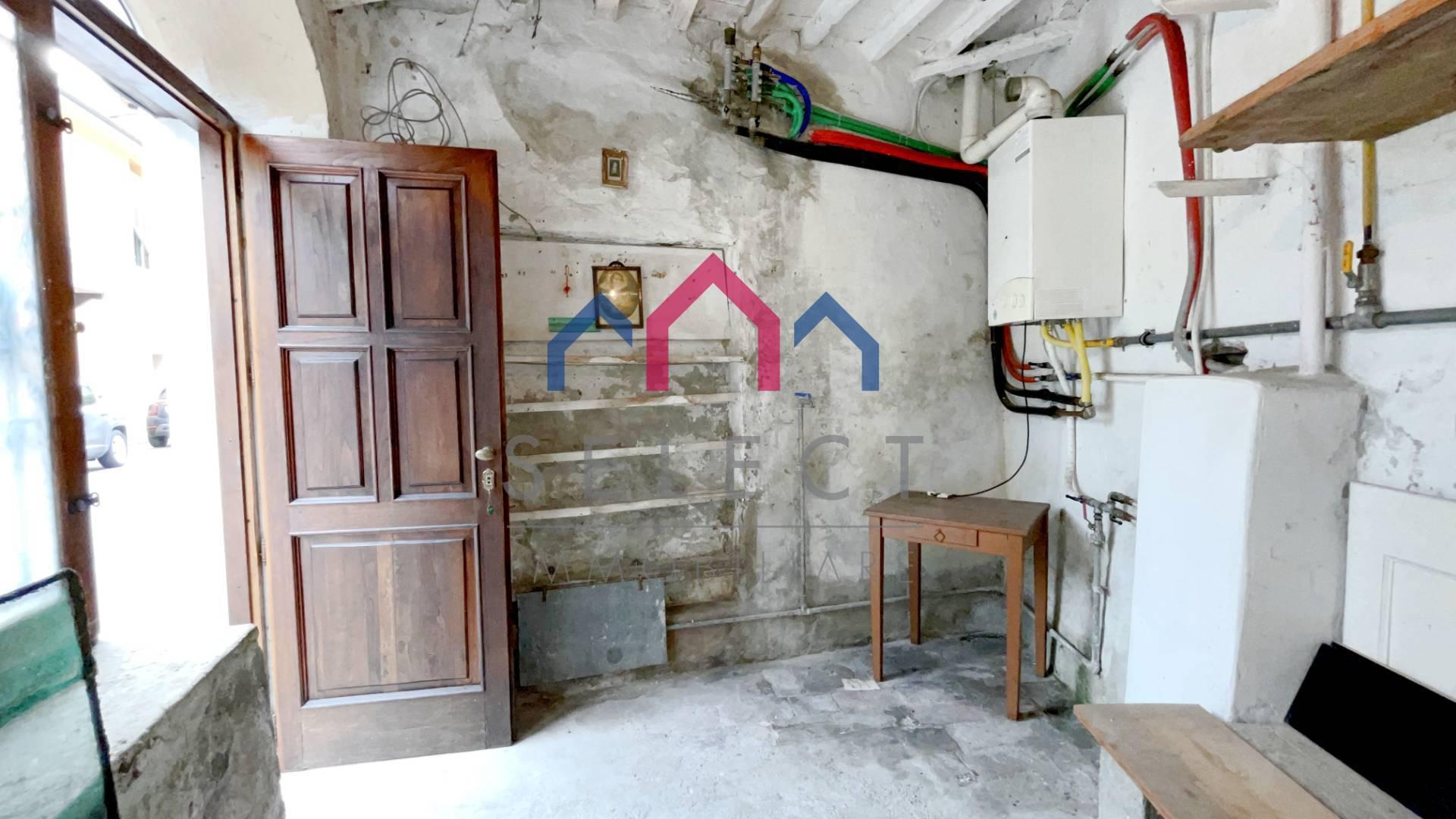 Casa indipendente in Capoluogo, Borgo a Mozzano