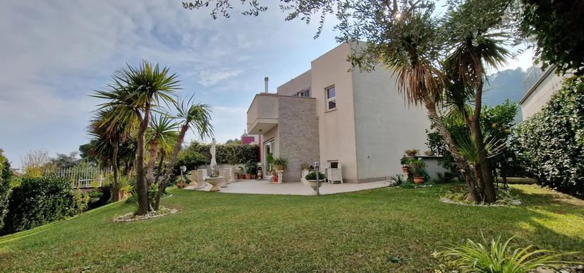 Villa in Via Chiappinello, N. 54, Montesilvano — foto 2 di 5