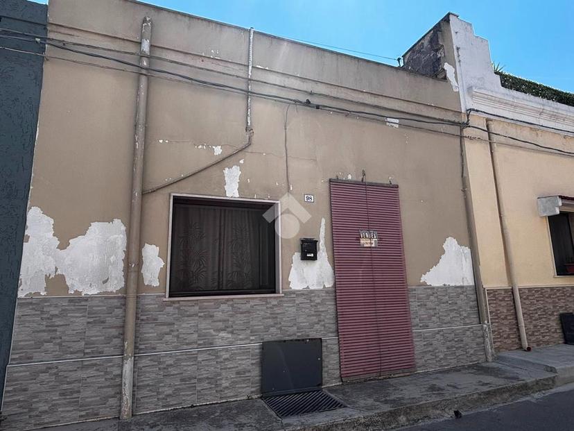 Casa indipendente in Via Marcello Caraccio, Sava