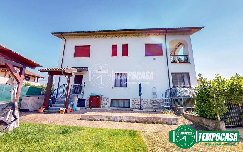 Trilocale in Via Pietro Forni 27, Serravalle Scrivia — foto 2 di 5