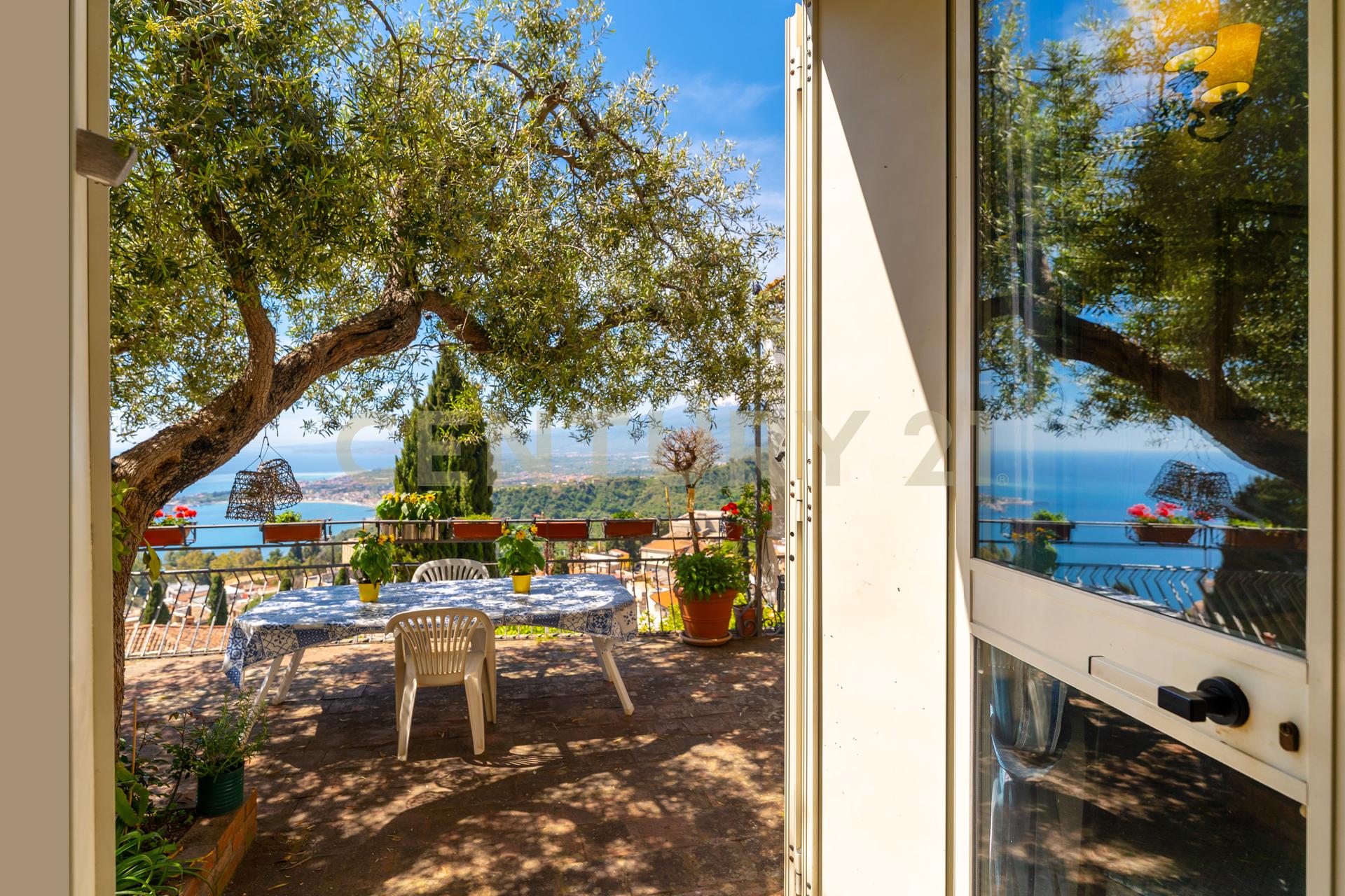 Villa in Via Leonardo da Vinci 5, Taormina