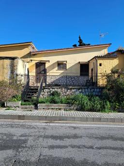 Casa indipendente, Francolise