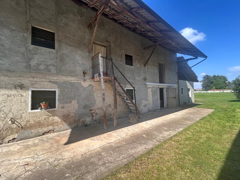 Casa indipendente in Roberto Cordara 21, Dorno — foto 4 di 5
