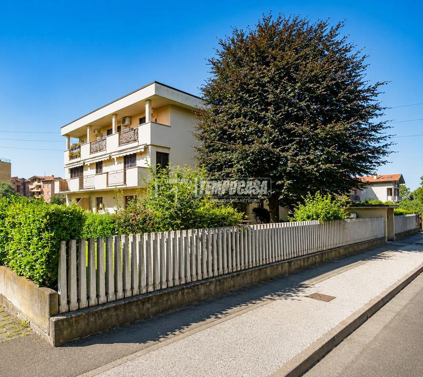 Trilocale in Via Martin Luther King 5, Muggiò — foto 4 di 5