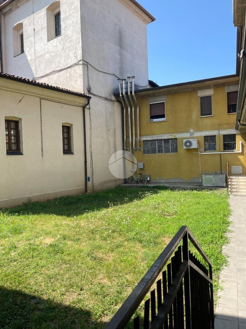 Trilocale in Via Don Luigi Sturzo 4, Pompiano — foto 3 di 5