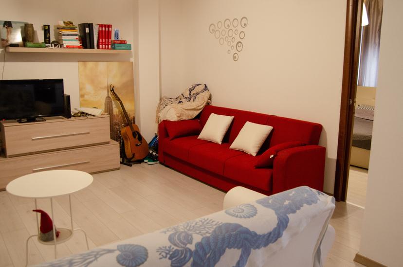 Bilocale in Via Livorno 51, Aci Castello