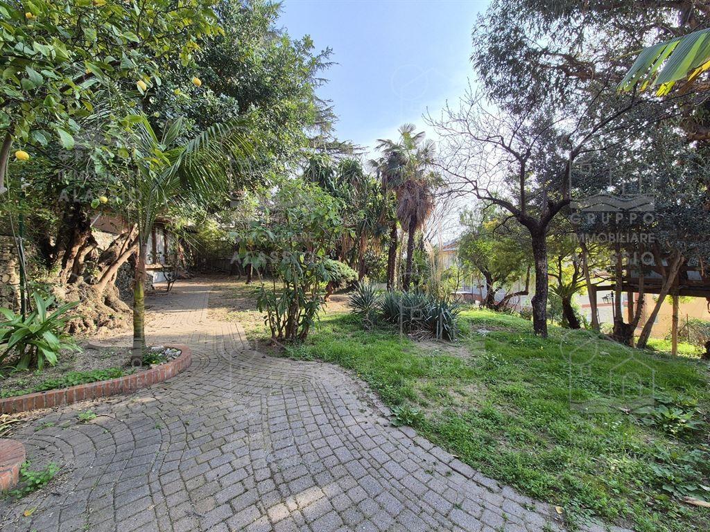 Villa, Alassio