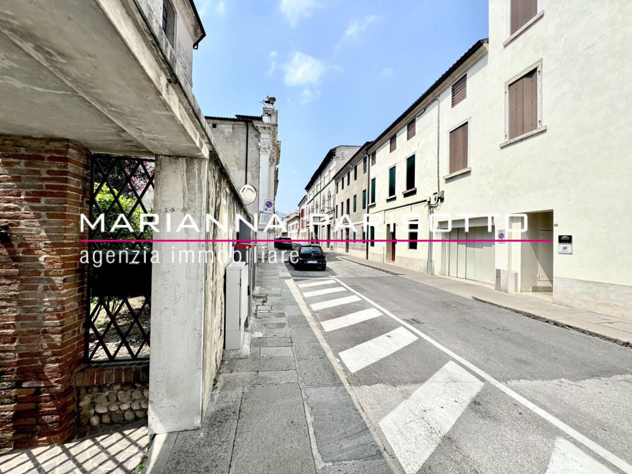 Trilocale in Via Beata Giovanna, 59, Bassano del Grappa